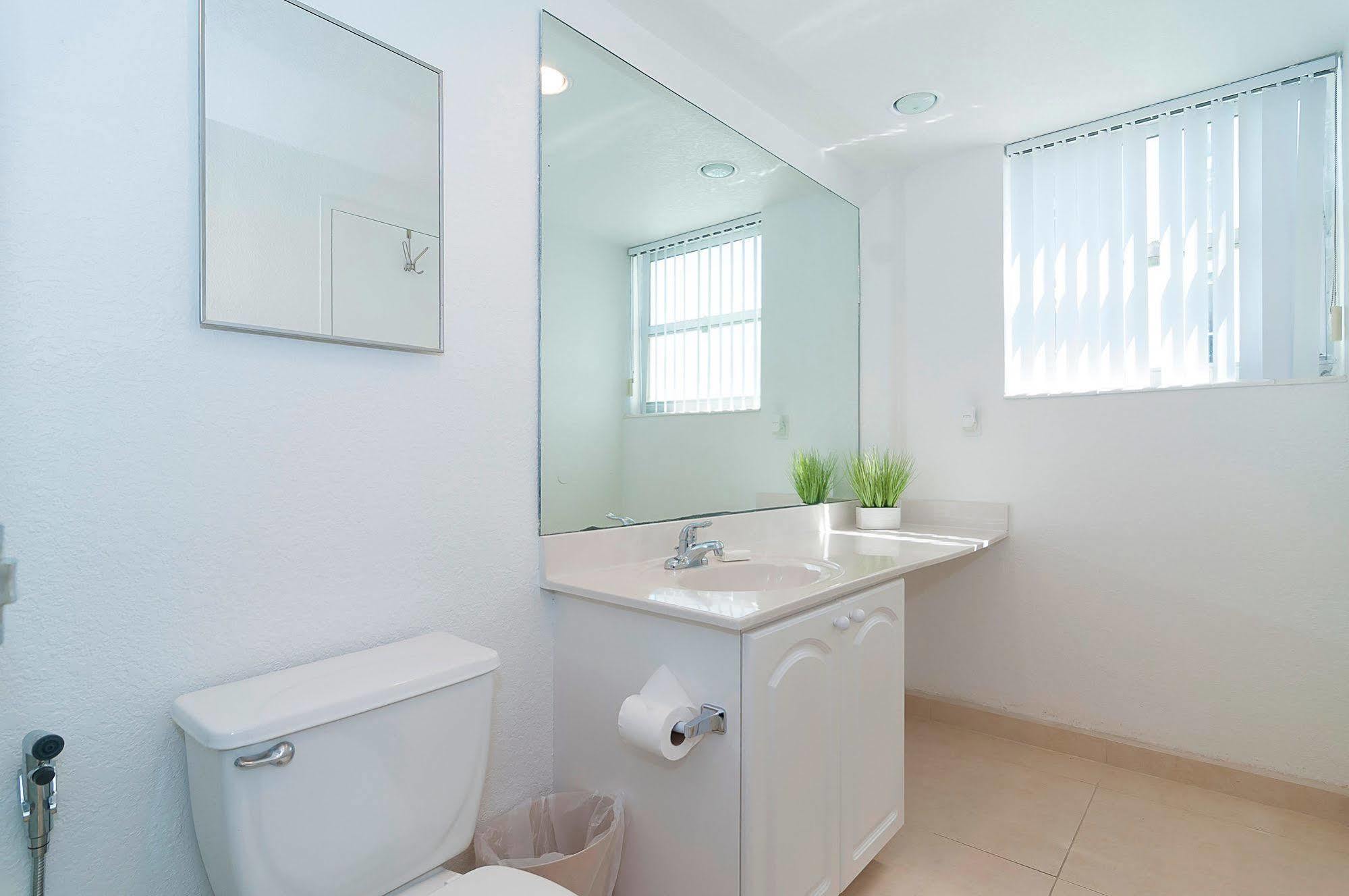 Apartments At Sian Residences Hallandale Beach Εξωτερικό φωτογραφία