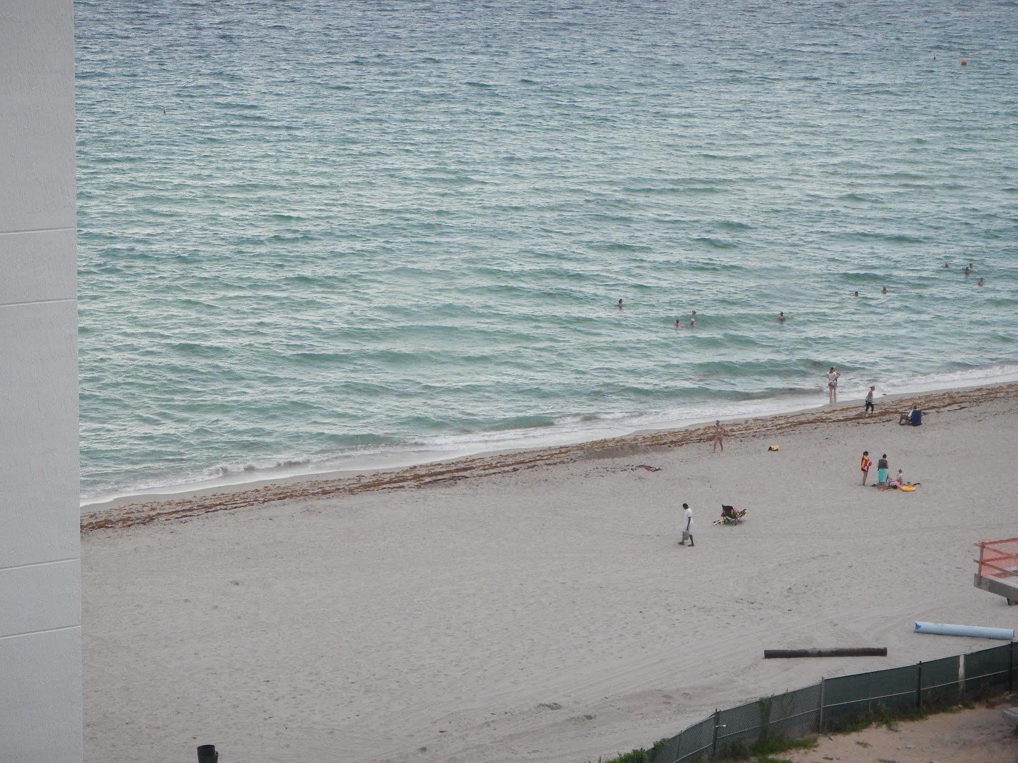 Apartments At Sian Residences Hallandale Beach Εξωτερικό φωτογραφία